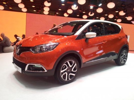 Renault a lansat SUV-ul Captur. Costă 12.600 euro